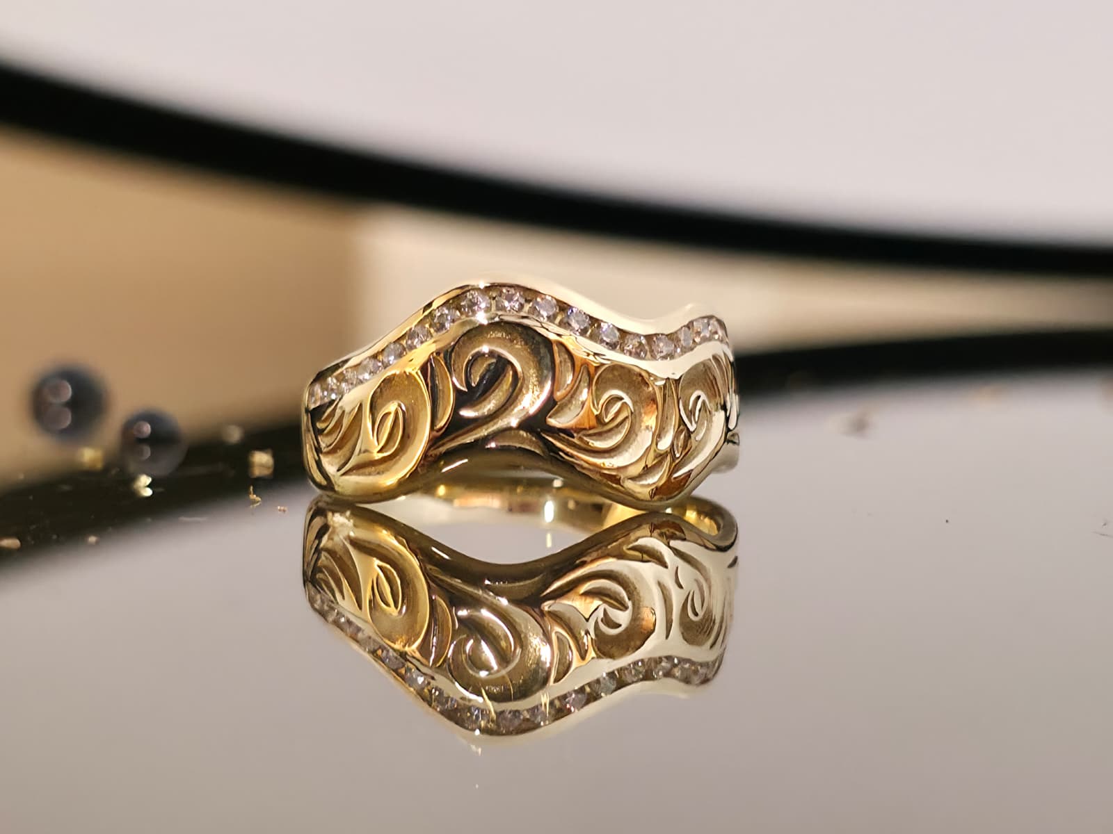 Vintage Scroll Wave Diamond Ring | Handcrafted Gold & Diamond Jewelry ...