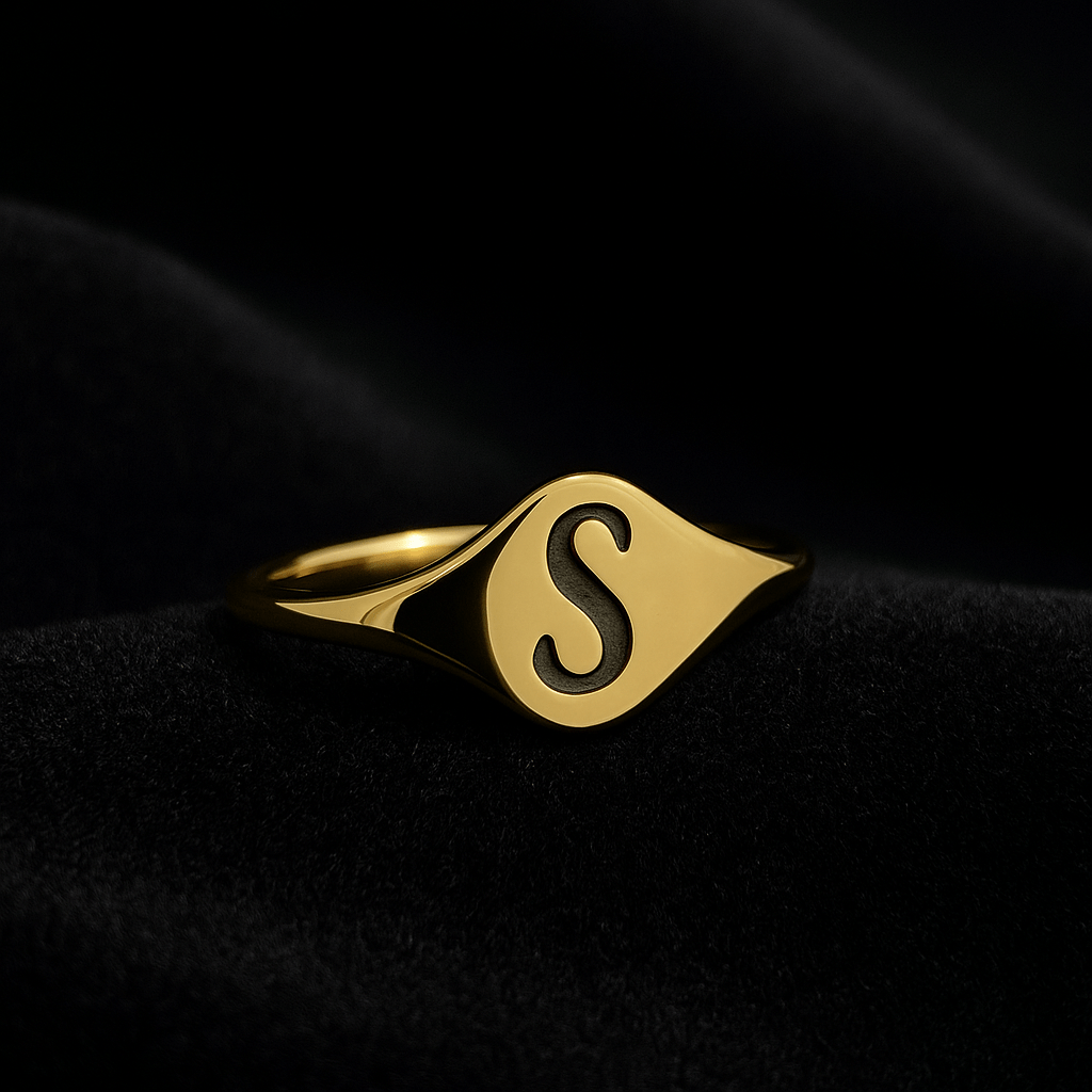 Cursive Initial Signet Rings - Black Pearl of Queens