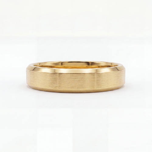 5mm Beveled Satin Men's Wedding Band in 14K gold, front view