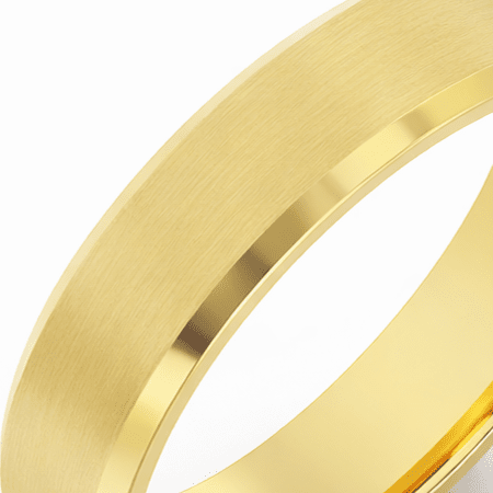 close-up of satin brushed finish on 5mm gold men’s wedding band