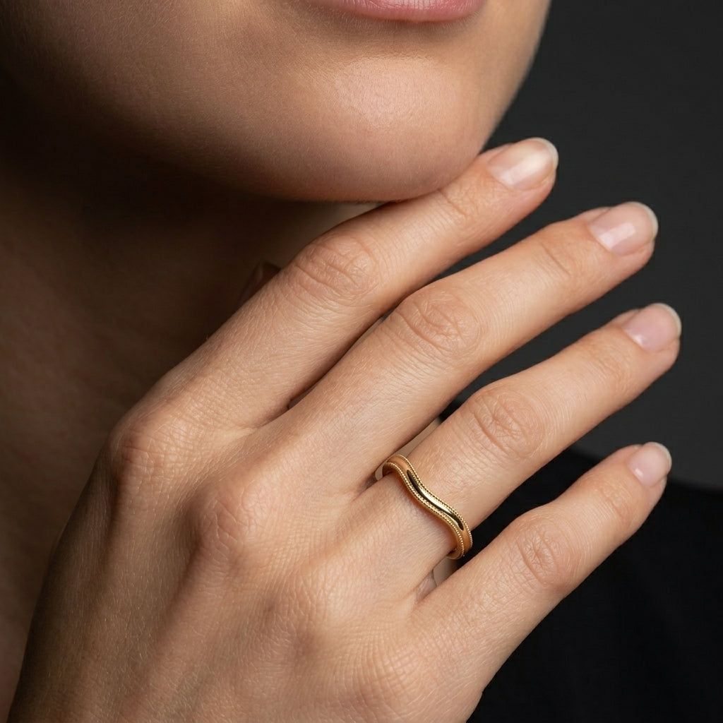 Curved wedding band in 14K white gold, plain milgrain contour nesting band