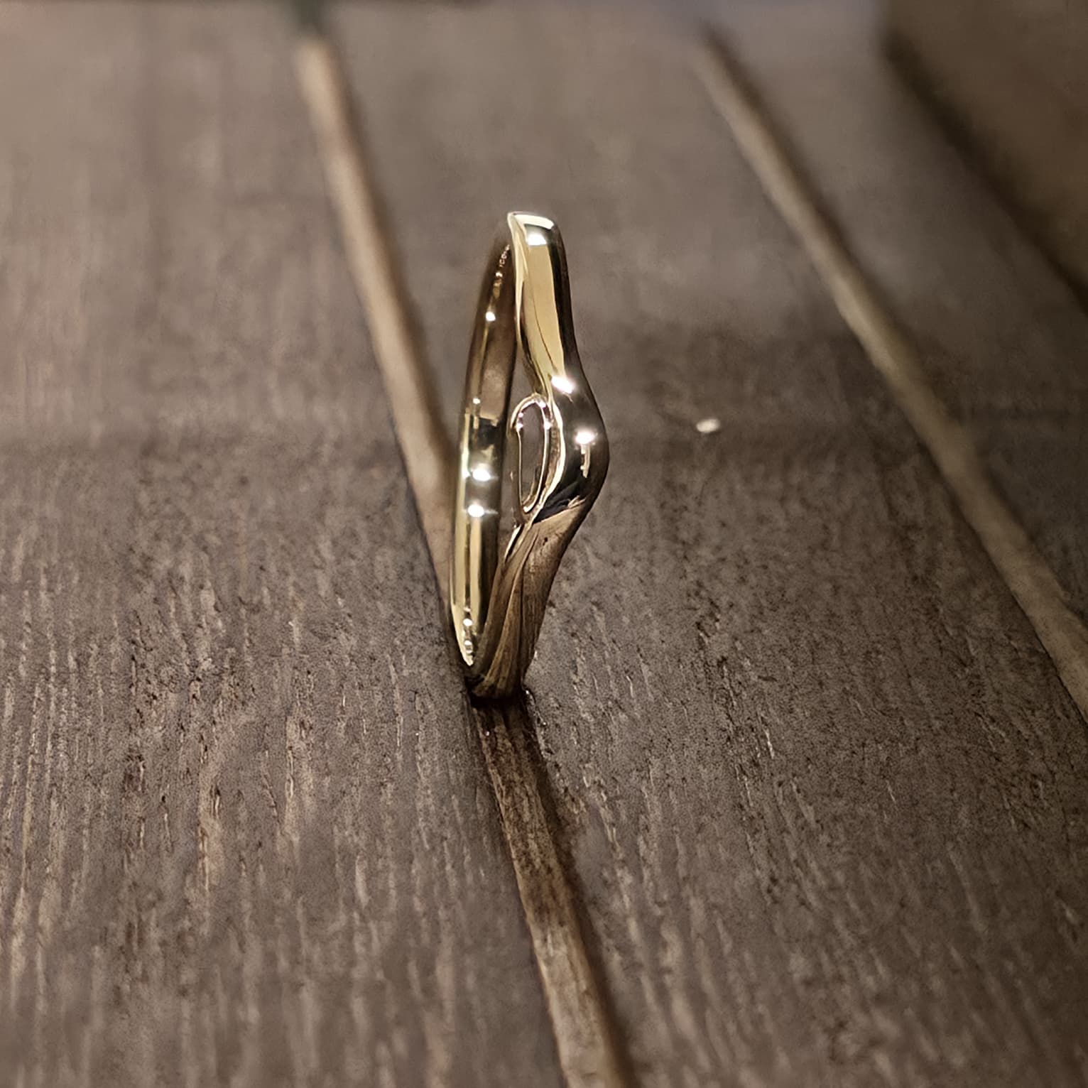 D initial ring in 14K gold plated over silver with wave design – handcrafted by Black Pearl of Queens