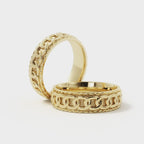 Rotating video of Queensboro chain wedding band in 14K gold
